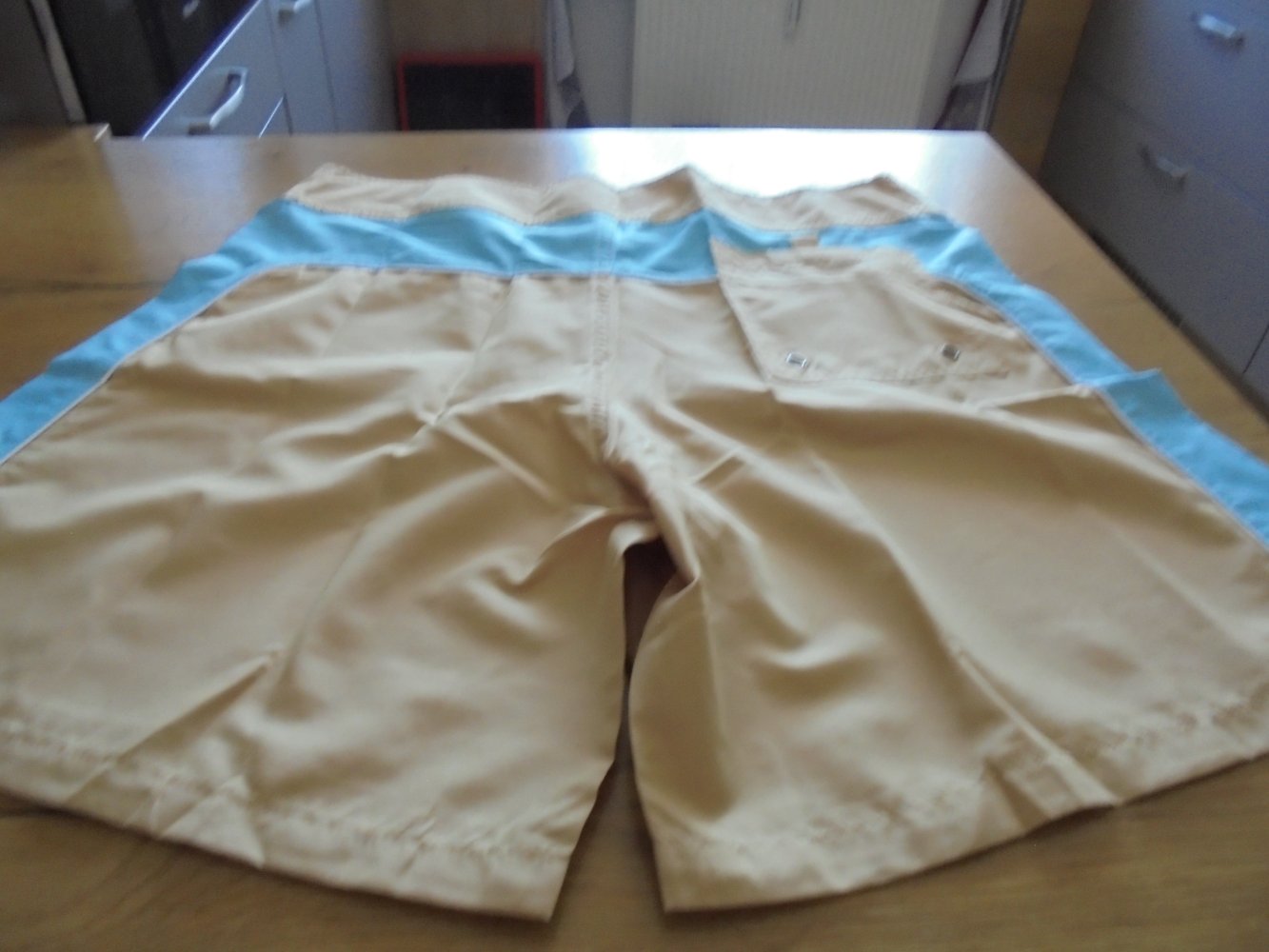 NEU: leichte Herren Badeshort Freizeitshort beige/türkis Gr. XL v. Camaro