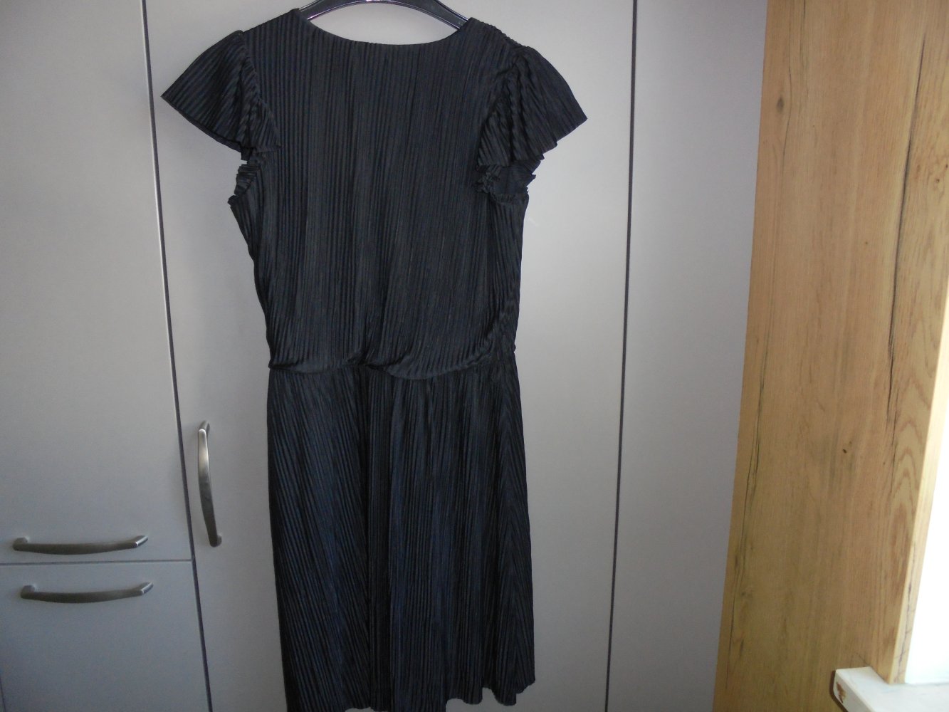 schönes Damen Sommerkleid in schwarz Gr. M von C&A