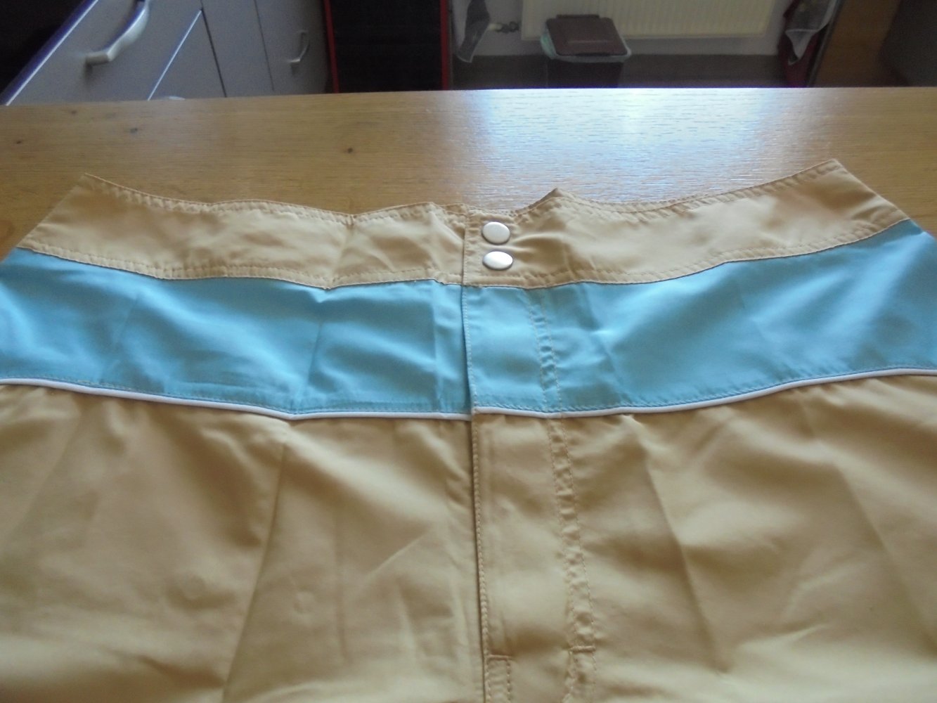 NEU: leichte Herren Badeshort Freizeitshort beige/türkis Gr. XL v. Camaro