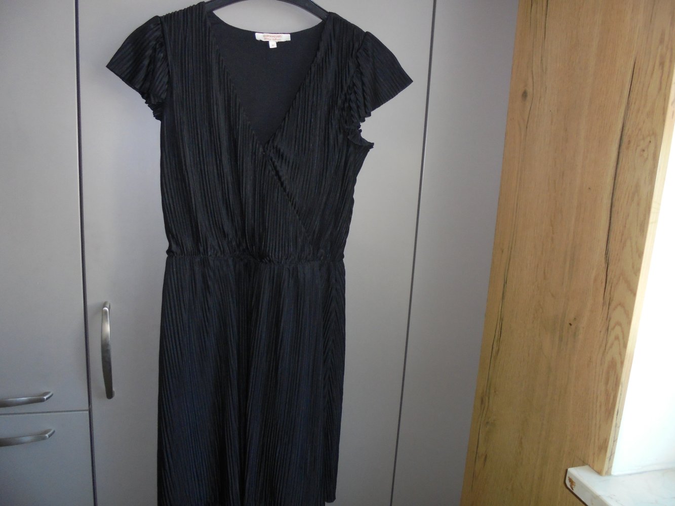 schönes Damen Sommerkleid in schwarz Gr. M von C&A