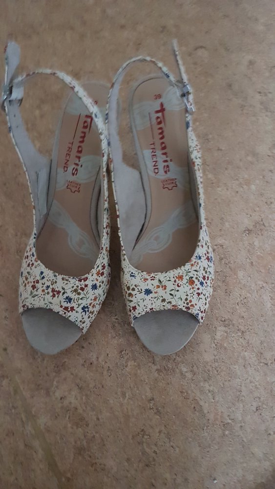 Sandalen von Tamaris