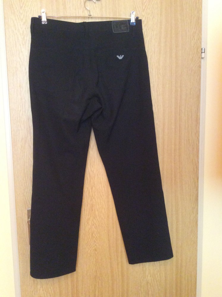 Armani Hose