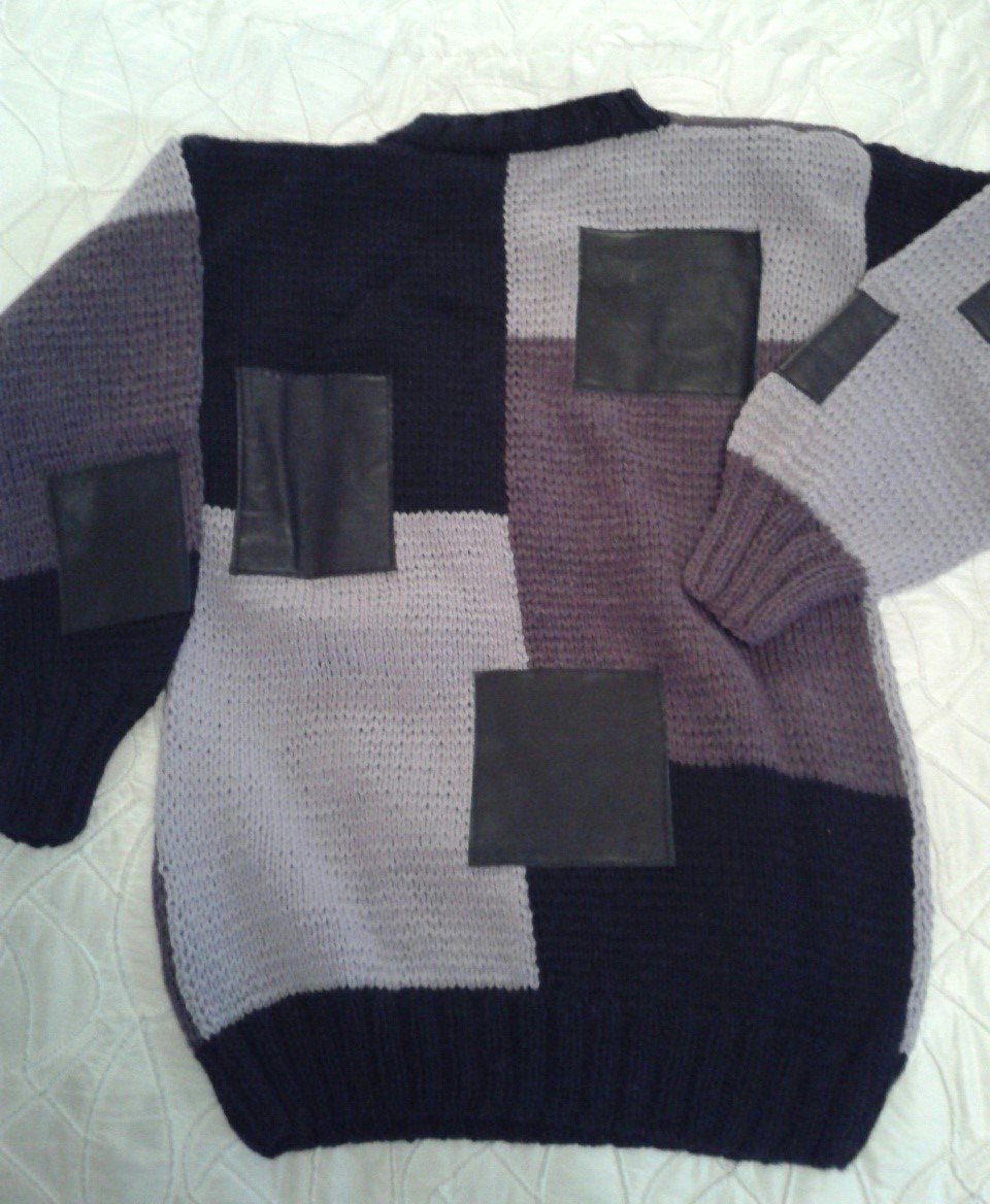 NEUER!!! EXKLUSIVER HANDGESTRICKTER PULLI VON ART SHOP MADE IN AUSTRIA, MIT ECHT LEDER APPLIKATIONEN
