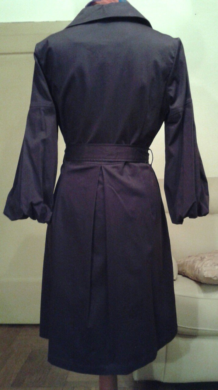 NEUER TRENCHCOAT IN VIOLETT GR.: 38, S/M