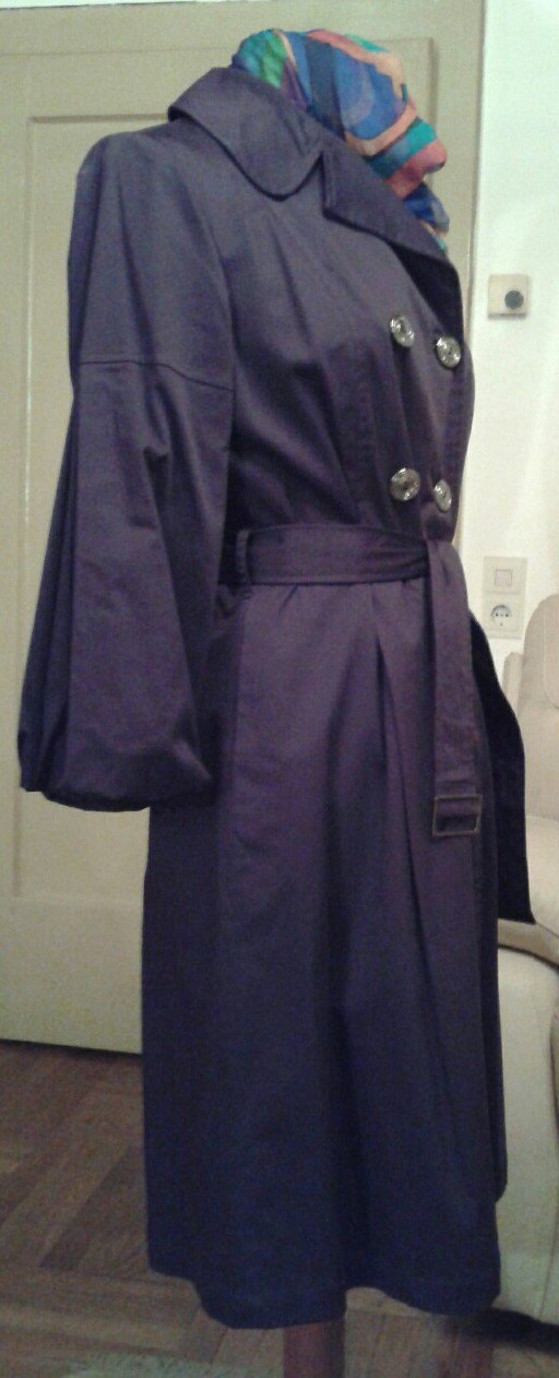 NEUER TRENCHCOAT IN VIOLETT GR.: 38, S/M