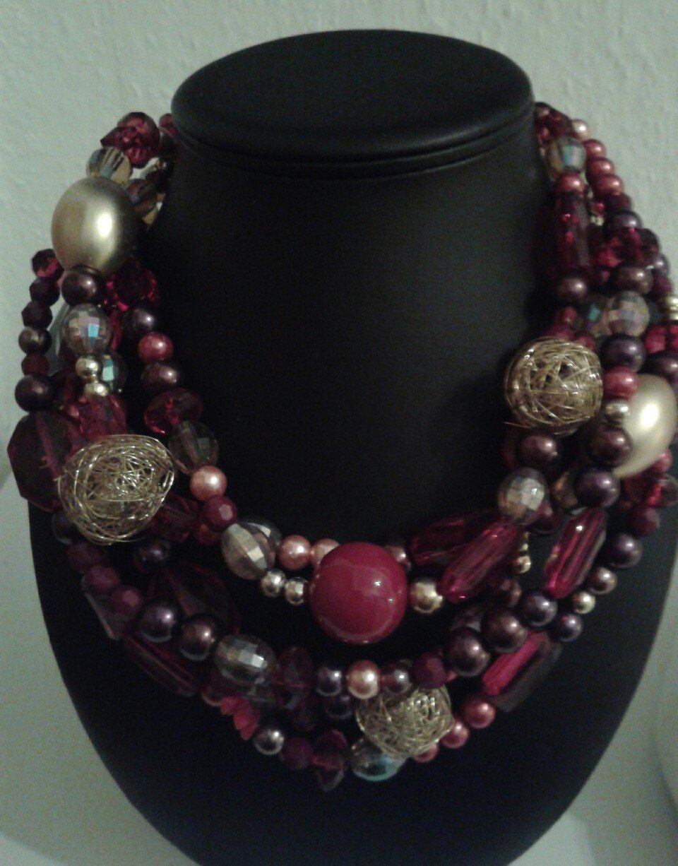 NEUES WUNDERSCHÖNES HÖCHST EXKLUSIVES MEHR REIHIGES HANDGEFERTIGTES DESIGNER COLLIER, UNIKAT MADE IN AUSTRIA