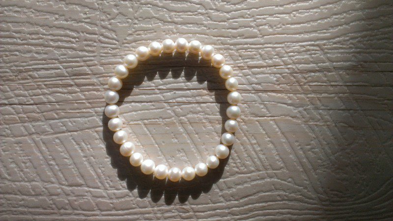 2 Perlenarmbänder mit Gummizug