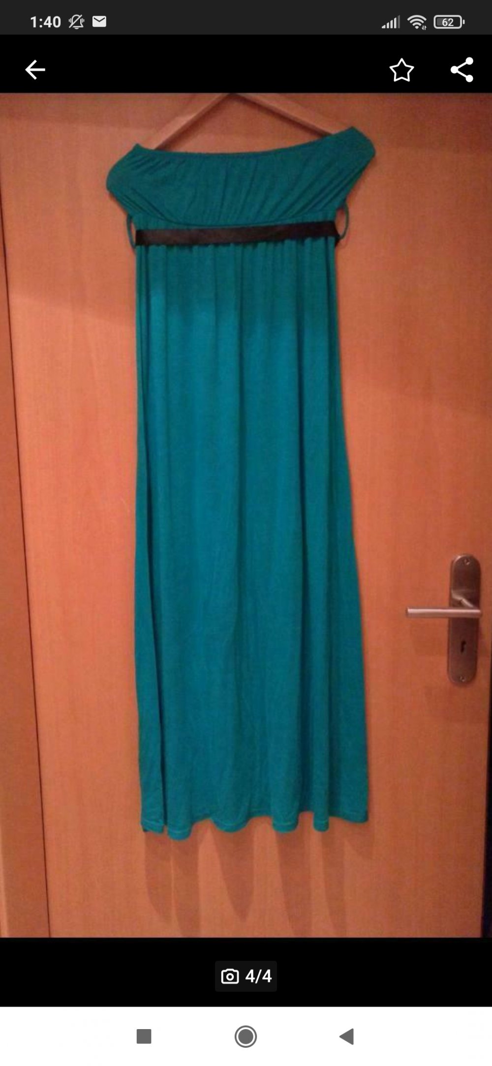 Süßes Maxikleid, mit Blumen, Größe 38-40