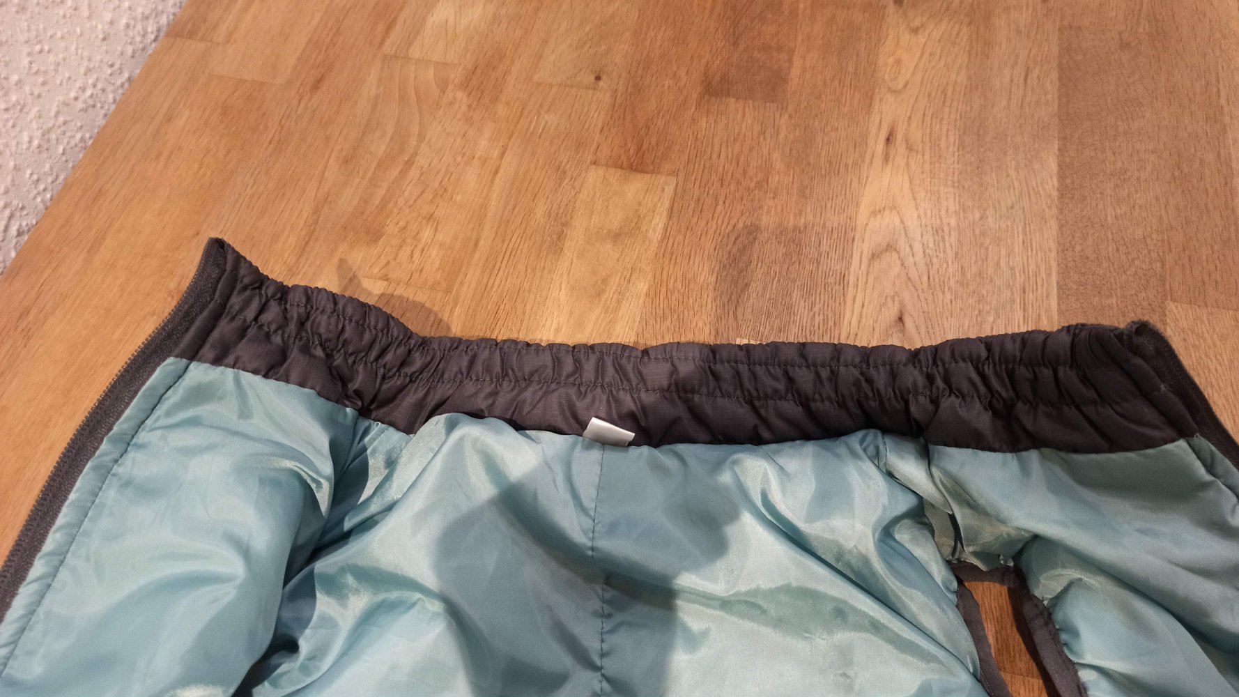 Schöne, warme Weste, Größe 146-152