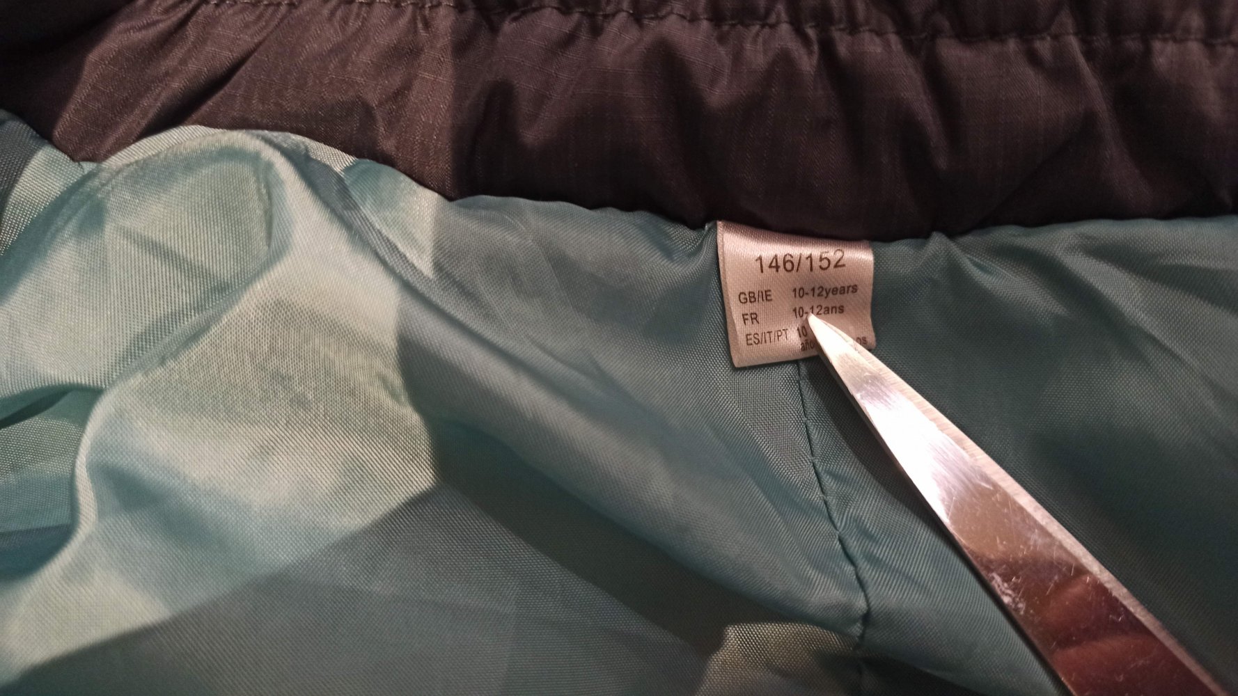 Schöne, warme Weste, Größe 146-152