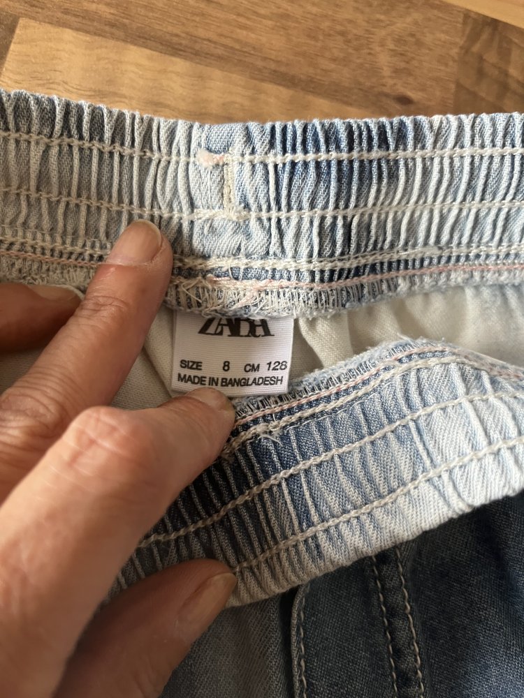 Zara Jeans Surfer Shorts Dip Dyed Bleached Jungs Gr.128 / 8Jahre