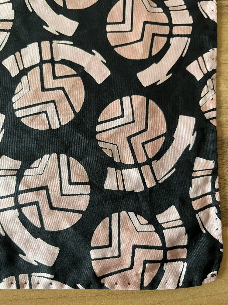 Einsteck Tuch Baumwolle 30 x 30cm schwarz / rose