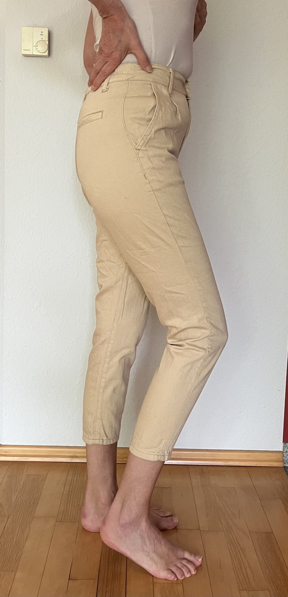 Ambar High Waist Stoff Hose Gr.S am Rücken gerafft Cremefarben