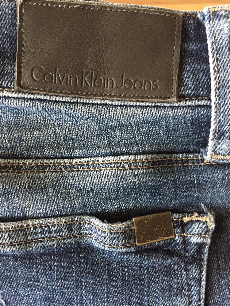 Calvin Klein Mid Waist Skinny Ripped Jeans Gr.36/38 US W29, L 32