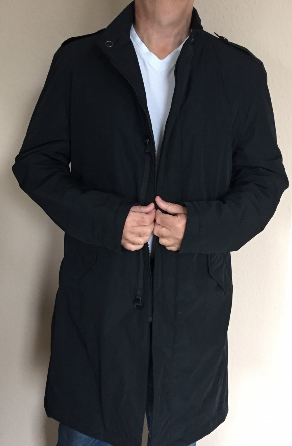 It´s Regen Kurzmantel Gr.L wattiert, schwarz mit Gehschlitz