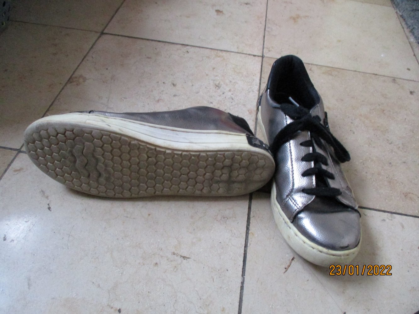 Halbschuh von Graceland, gold/schwarz, Größe 41