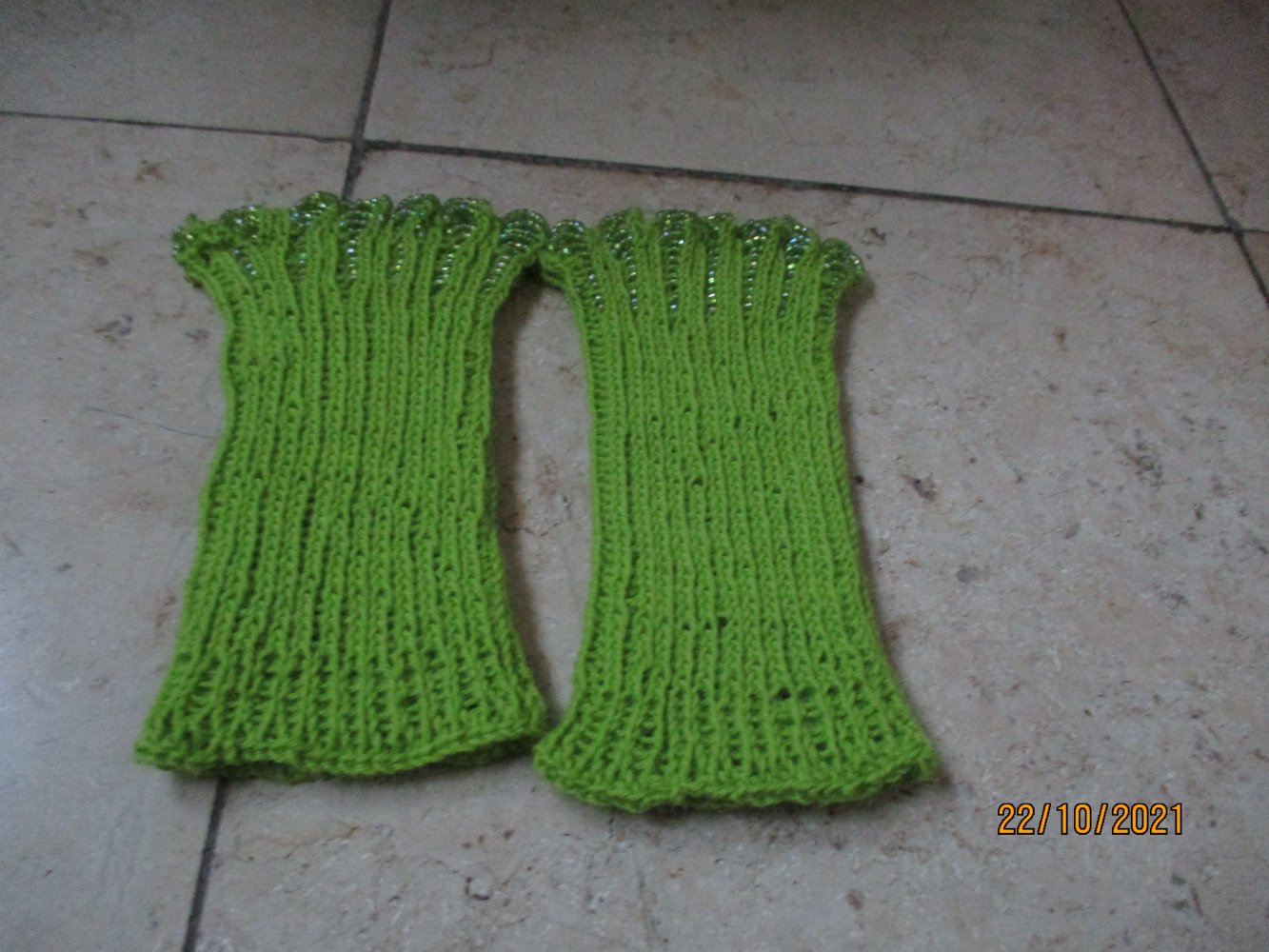 Armstulpen, Pulswärmer, Handschuhe, mit Perlen, grün/grün, gestrickt