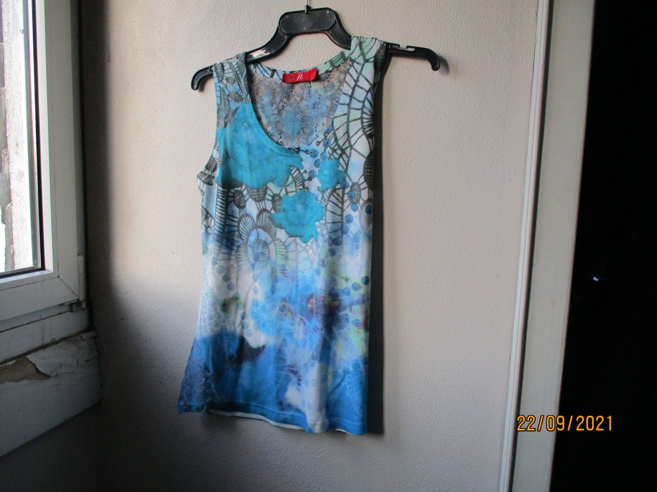 Shirt von Lea H., mehrfarbig, Größe M