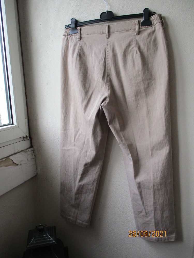 Hose von Malva, sand, Größe 22