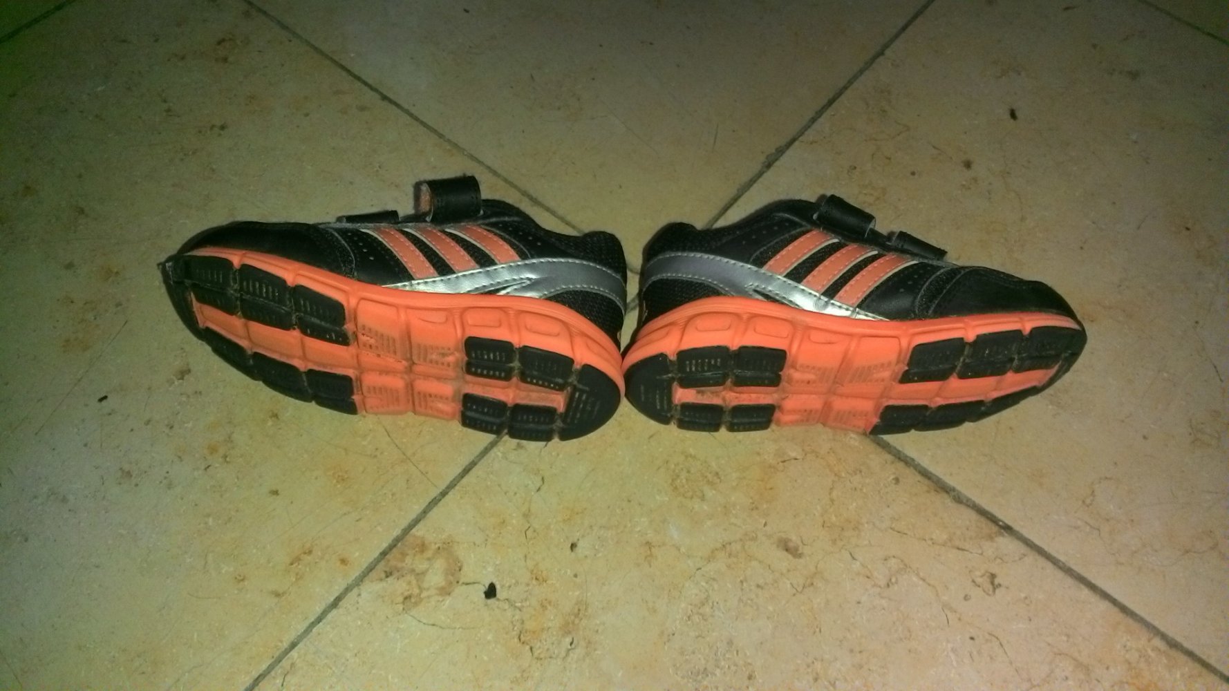 Schuhe Ortholite von adidas, schwarz/orange, Größe 22