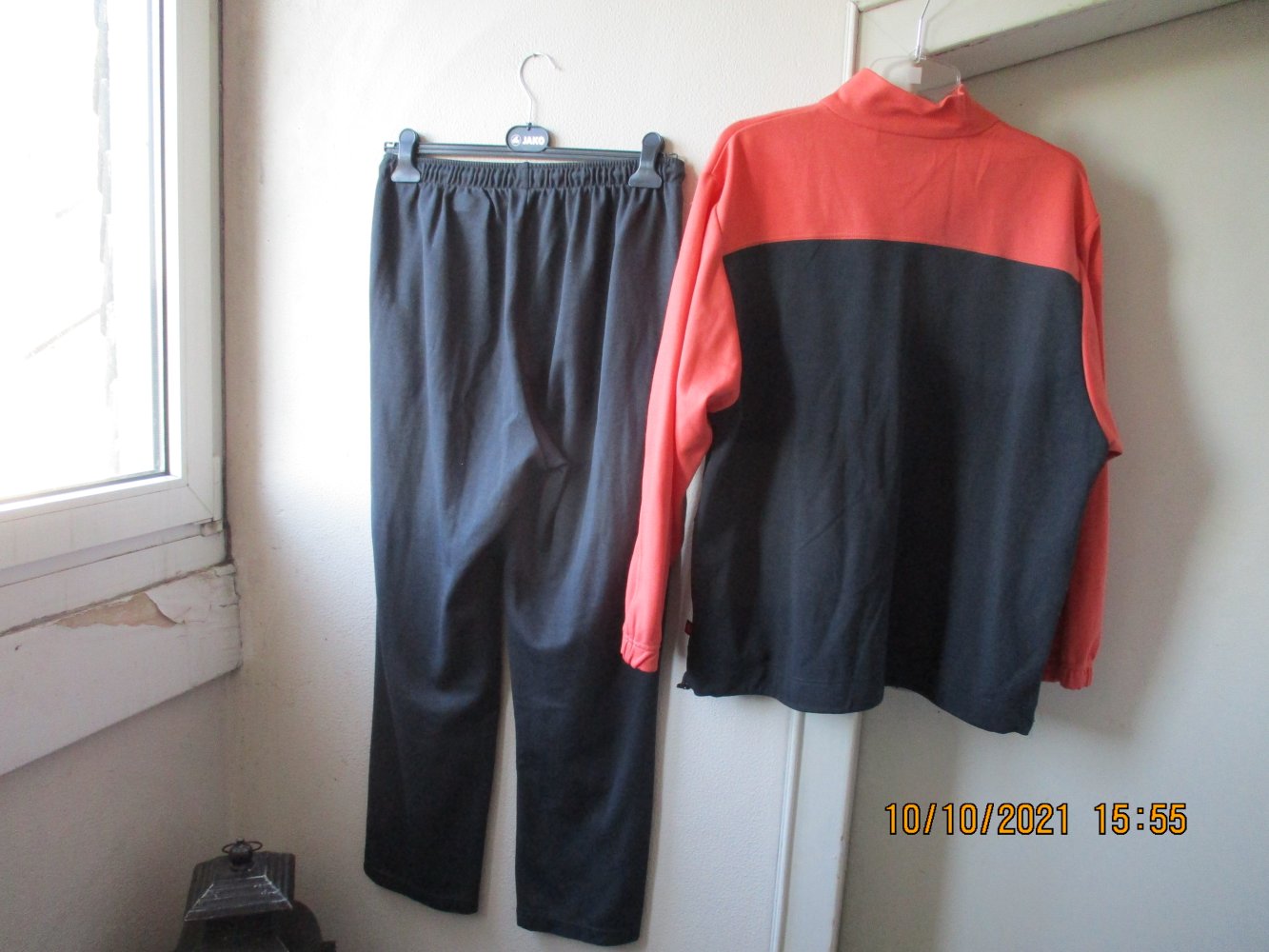 Sportanzug von Schneider, terrakotte/schwarz, Größe 23 kurz