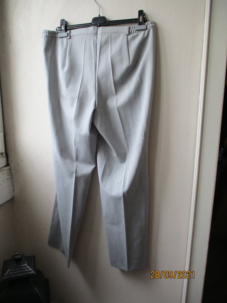Hose von Mona, grau, Größe 42