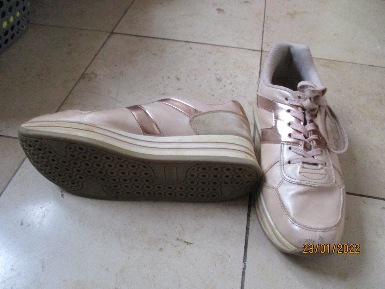 Halbschuhe von Sprox, beige / gold, Größe 41