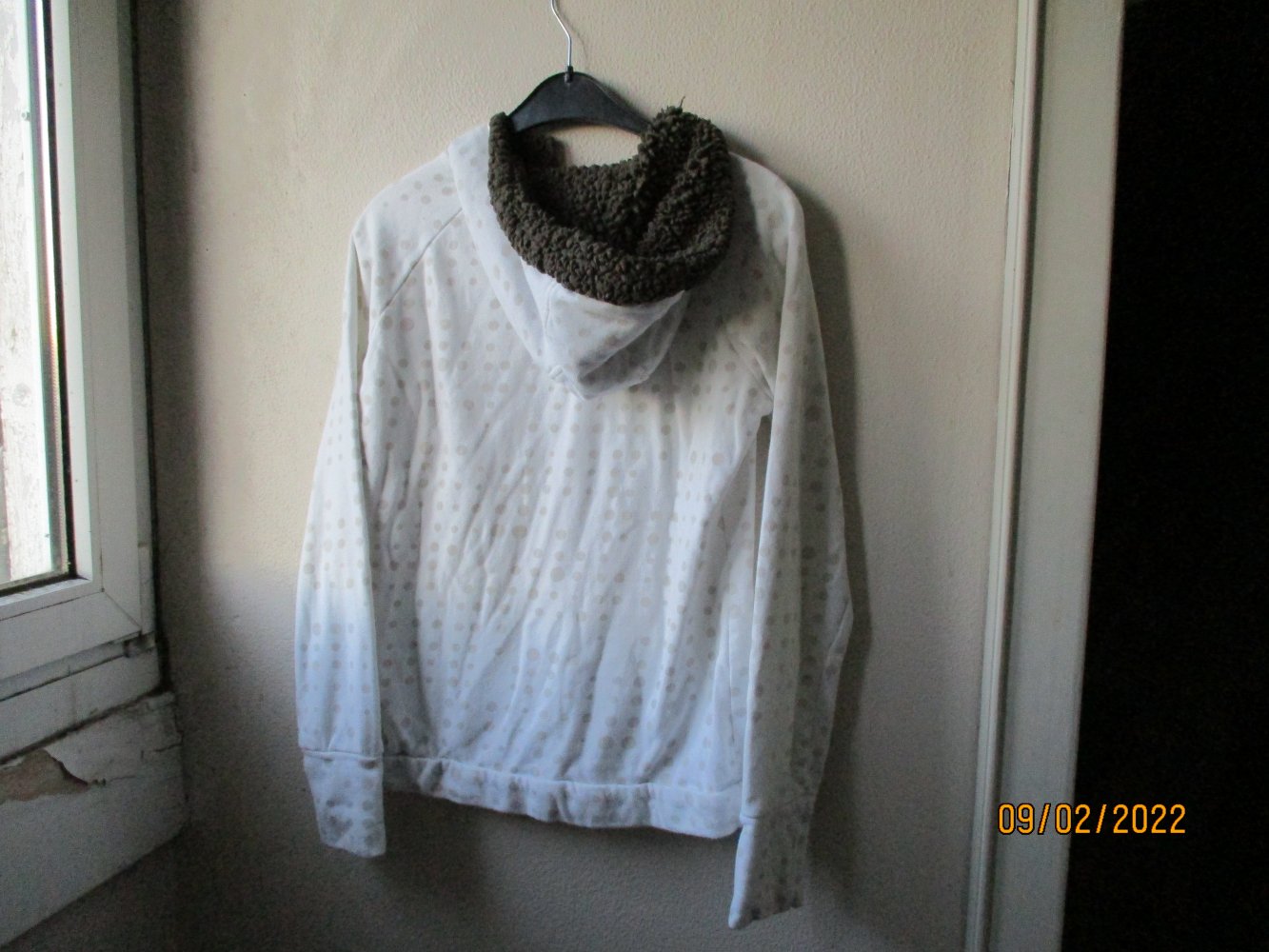 Hoodie von TCM, weiß/braun, Größe 38