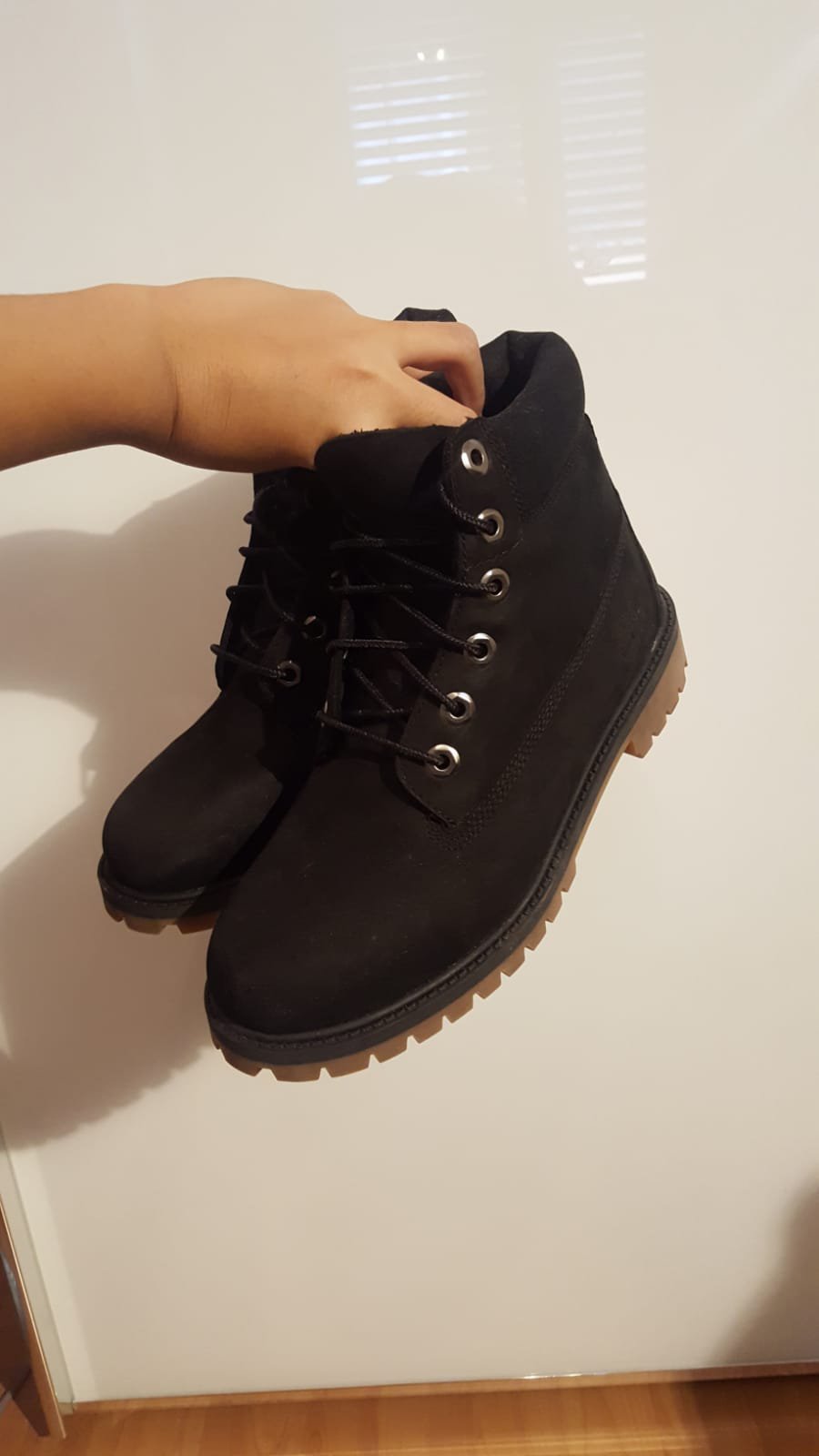 Schwarze Timberlands