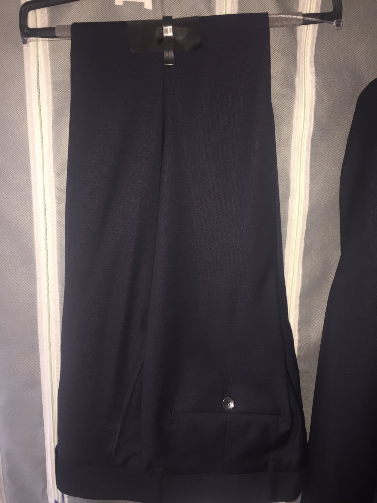 NEU Anzug von CYRILLUS Paris Gr 48 