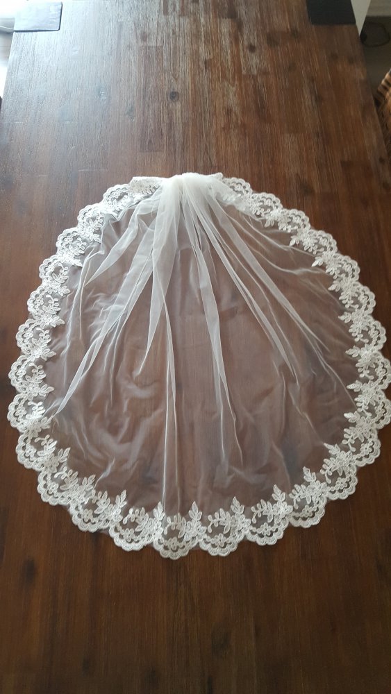 Brautschleier Spitze Ivory *Neu und ungetragen*