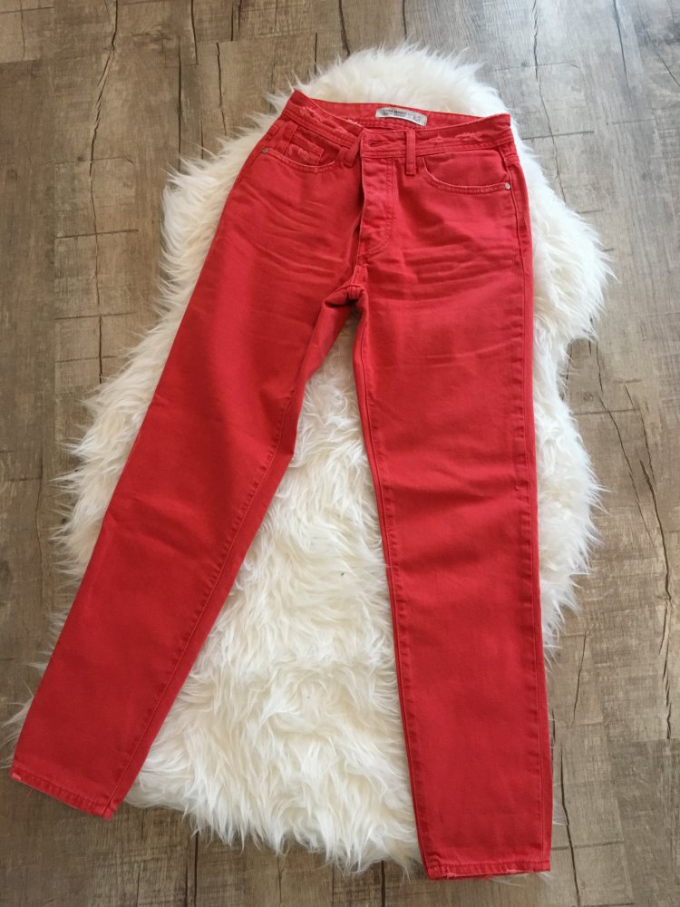 Zara Jeans High Waist 32 Momjeans Rot 