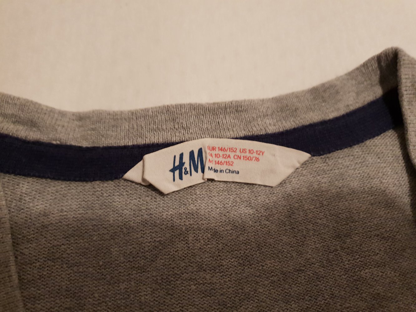 grauer Cardigan Gr. 146/152