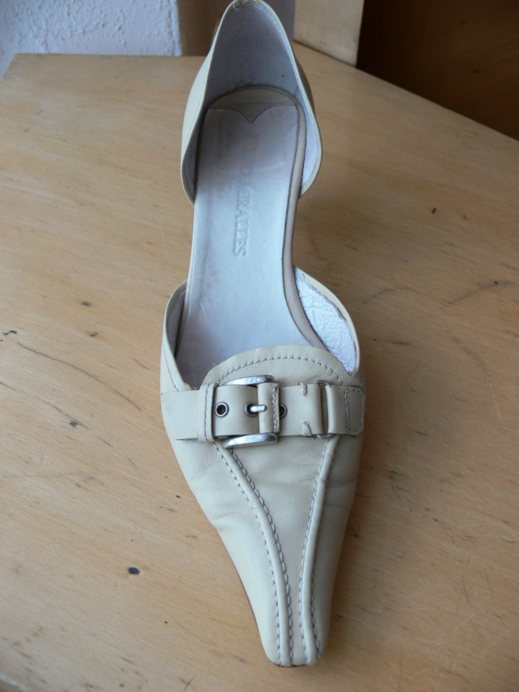 wunderschöne Pumps beige Gr. 39 von Pedro Miralles butterweich wie neu