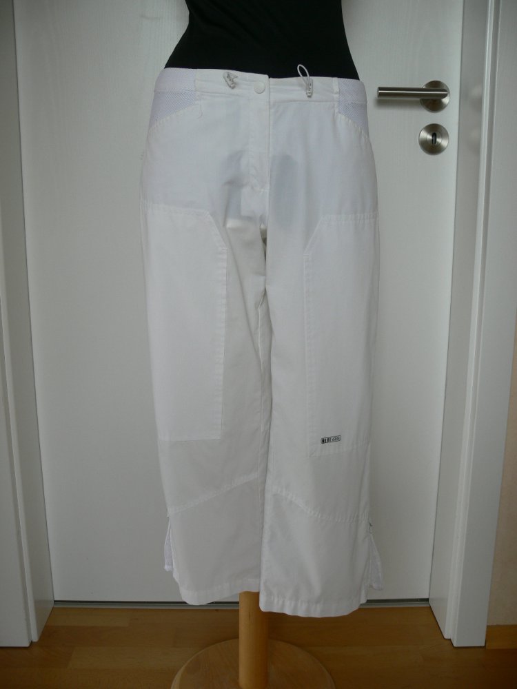 tolle 3/4 Sommer Hose von QS Gr. 34 weiß wie neu