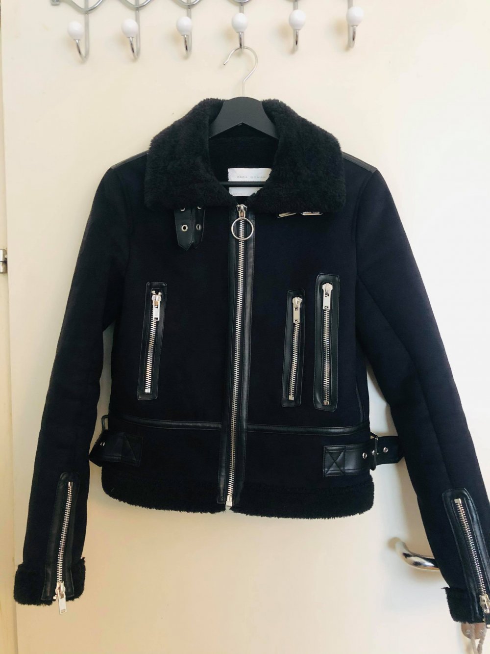 Zara Jacke