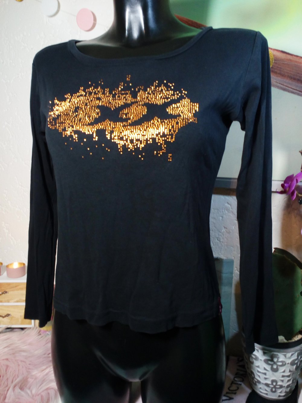 Mexx Damen Langarmshirt mit goldenen Steinchen Größe 38 Medium schwarz Shirt Blogger Hippie