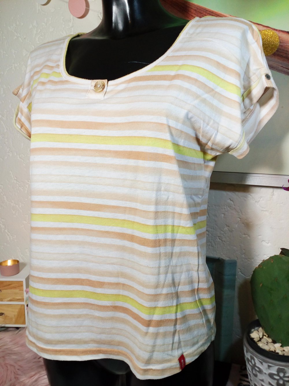 Lässiges edc by Esprit Streifen Shirt mit Deko Knopf Gr 38 M Medium gekrempelte Ärmel Hippie