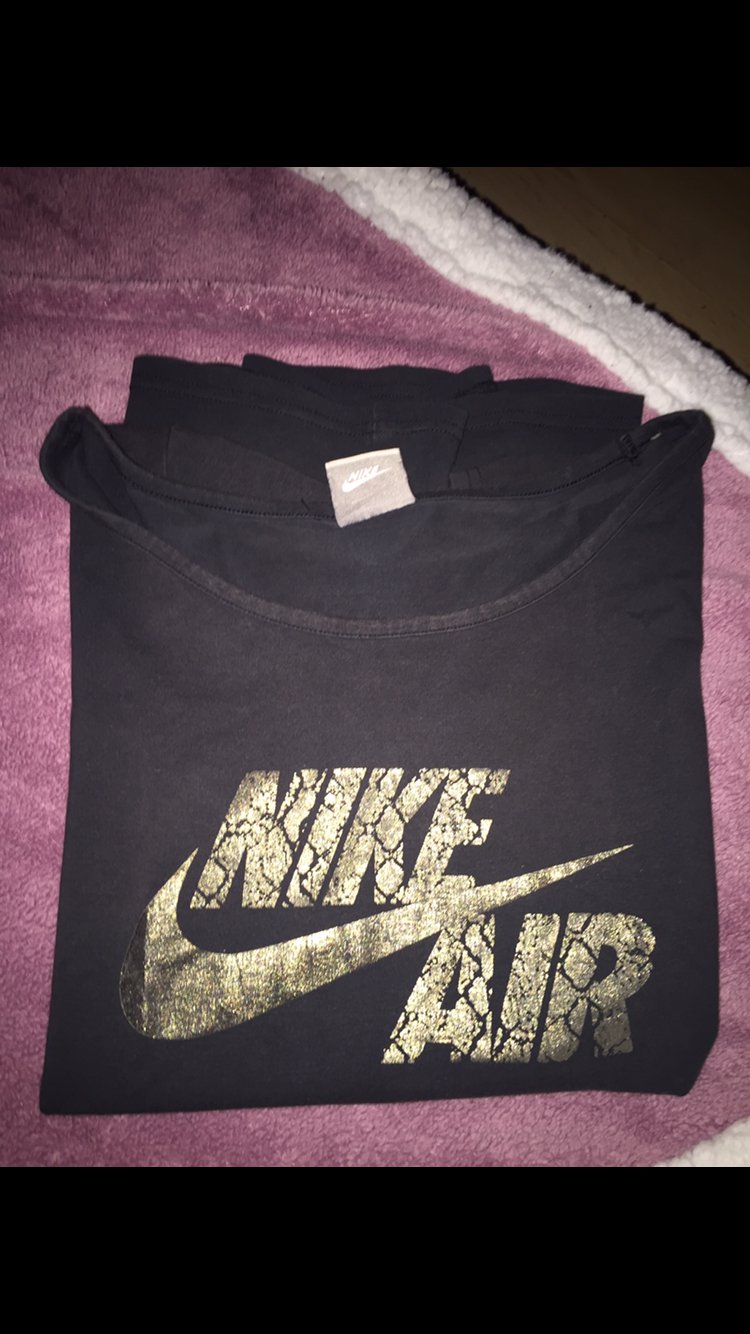Originales Nike tshirt schwarz Gold Limited Edition 