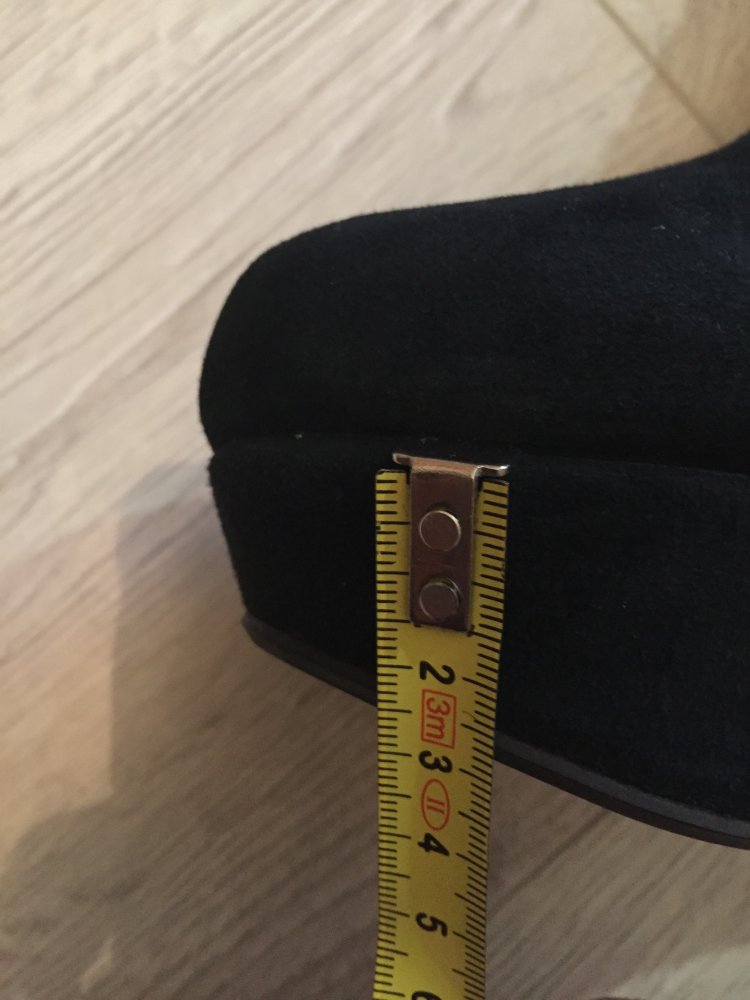 Stiefeletten mit Keilabsatz von Buffalo 