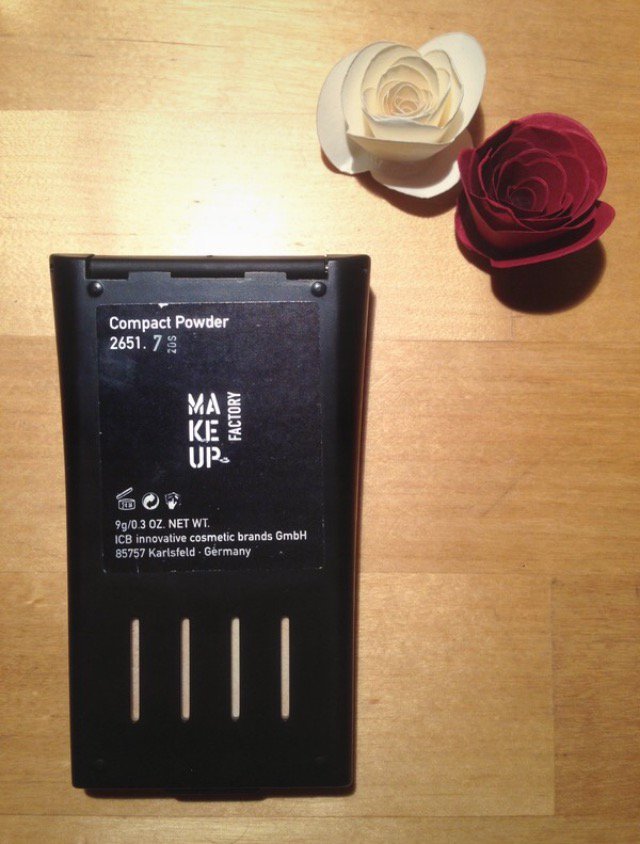 Puder mittlerer Hautton von Make up Factory 