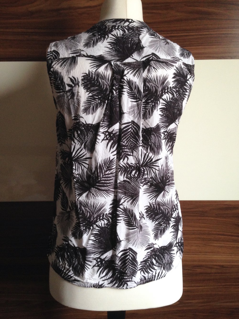 Blusenshirt von Only in Weiß mit Print in Schwarz Größe 36