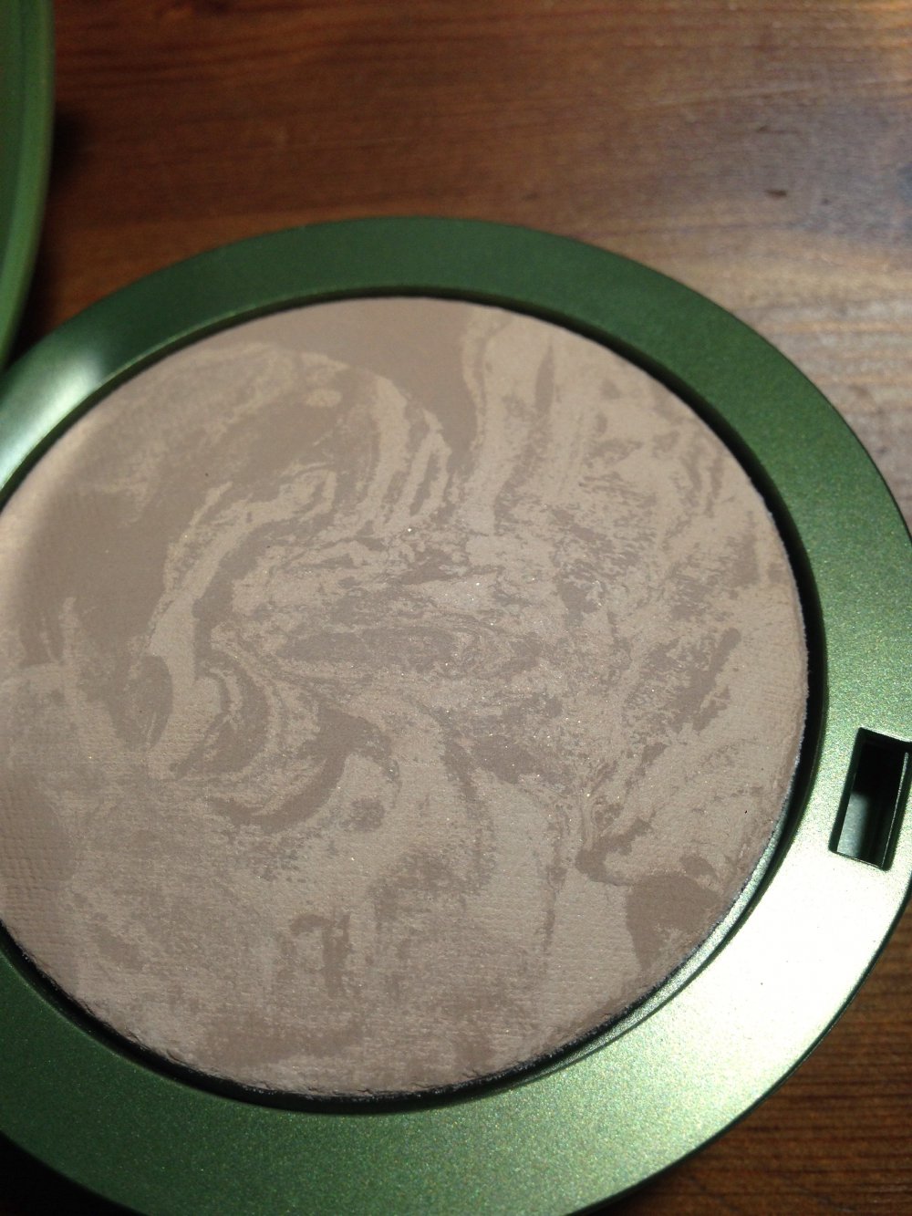 Natürlicher Bronzer von Alverde