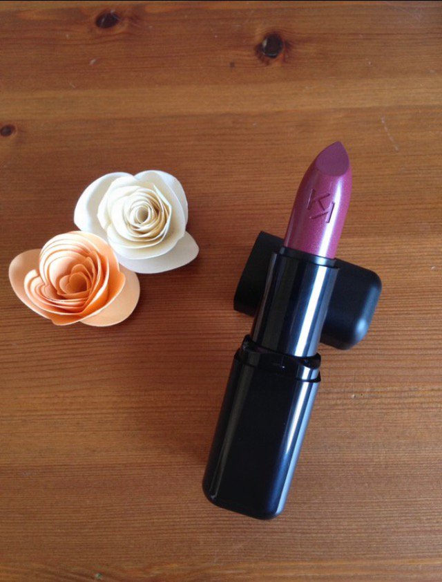 Lippenstift in violett von KIKO NEU 