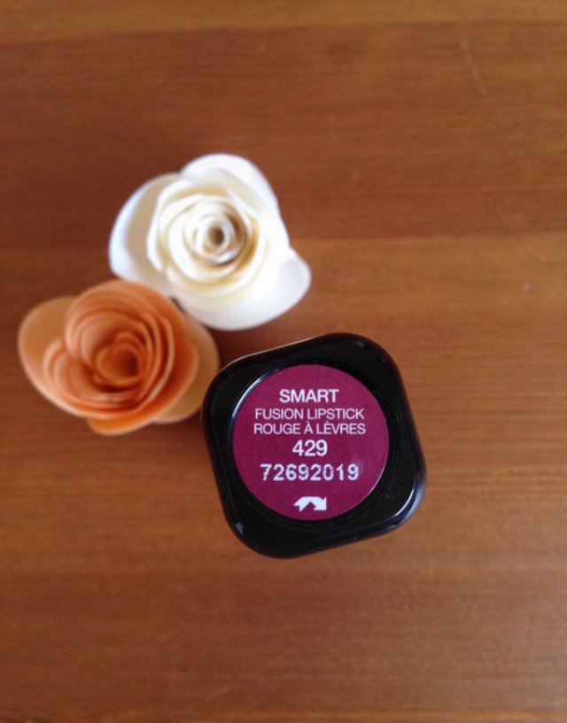 Lippenstift in violett von KIKO NEU 