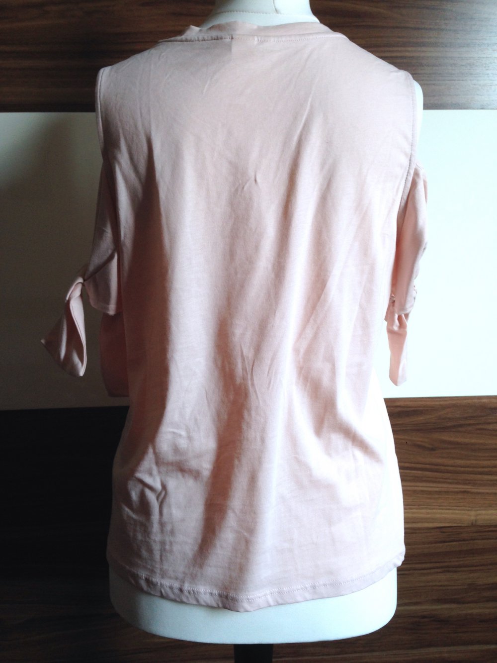 Shirt von H&M mit geknoteten Ärmeln in Rosa Größe 38-40 NEU