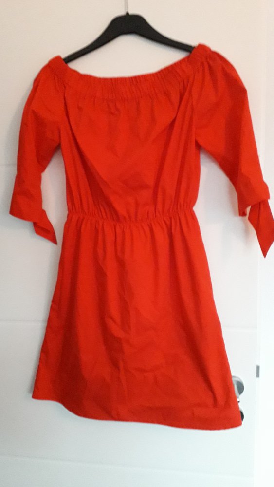 Schönes rotes Kleid von H&M