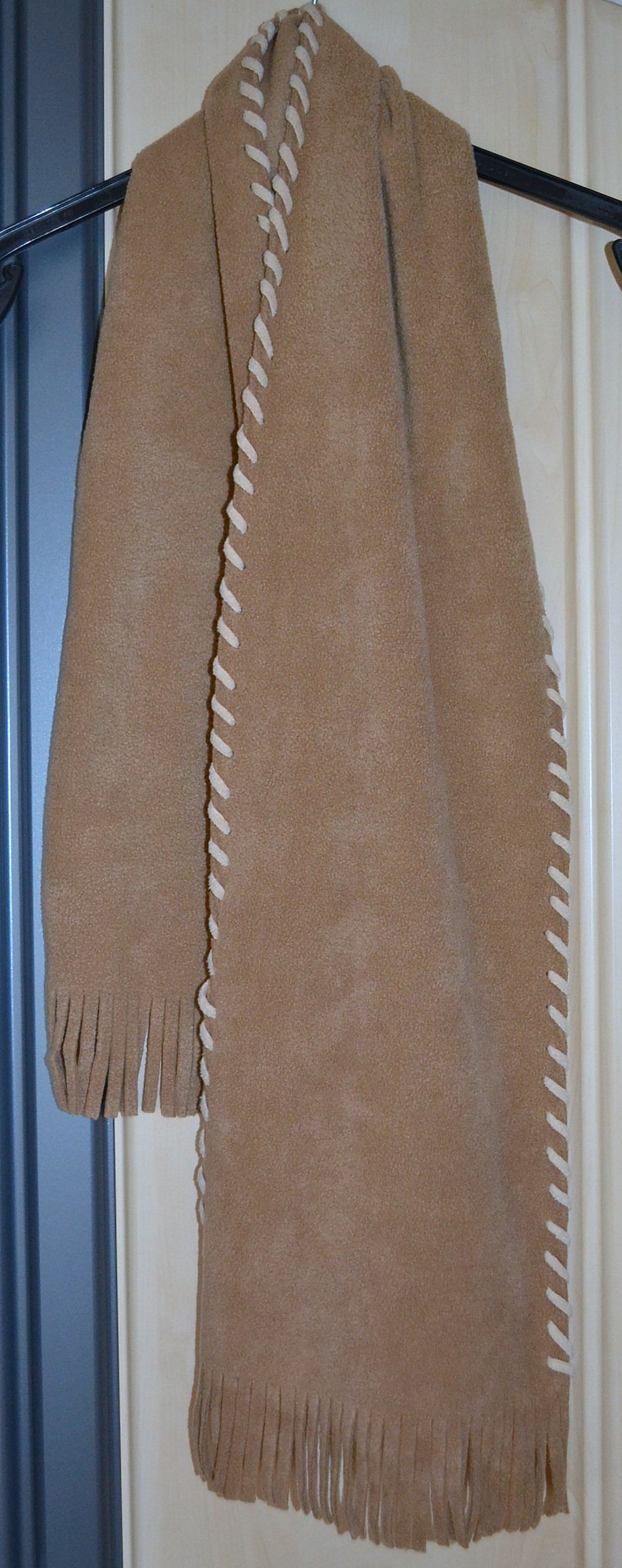 Kuschelig-warmer, hellbrauner Basic-Schal (Fleece) mit Fransen