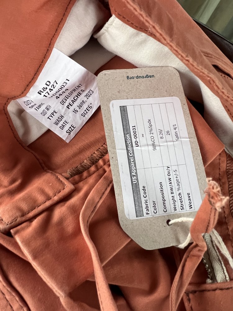 US Group est .1975 trousers