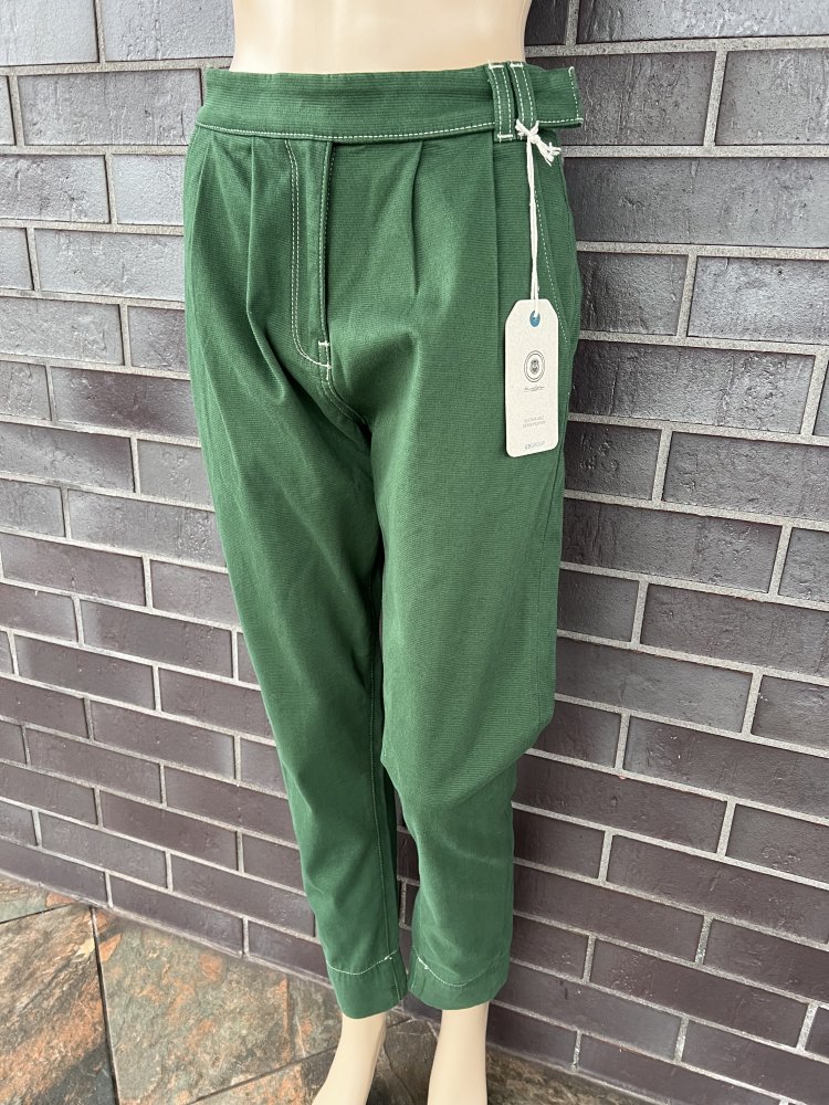 US GROUP green pants